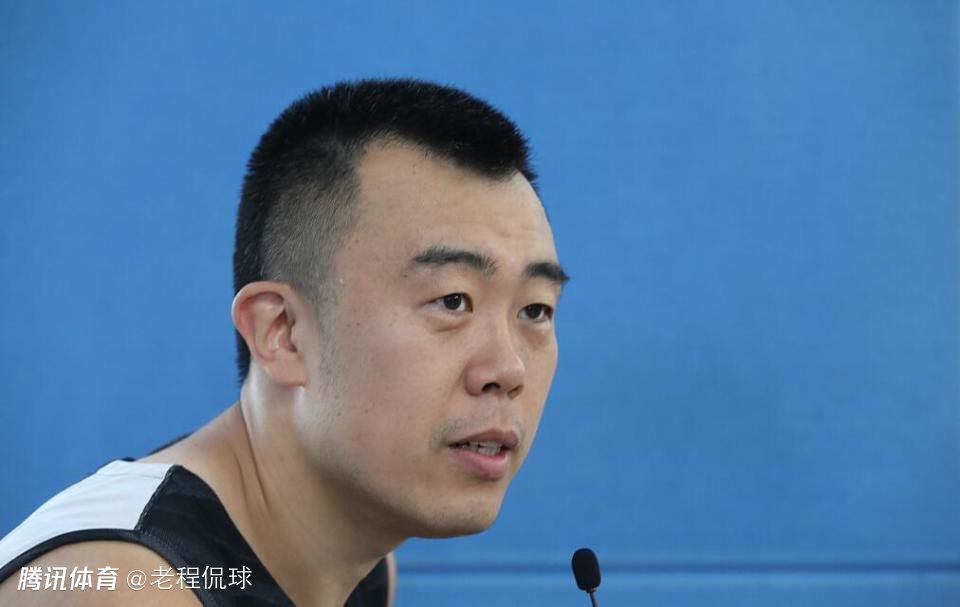 《浴室激情》免费播放