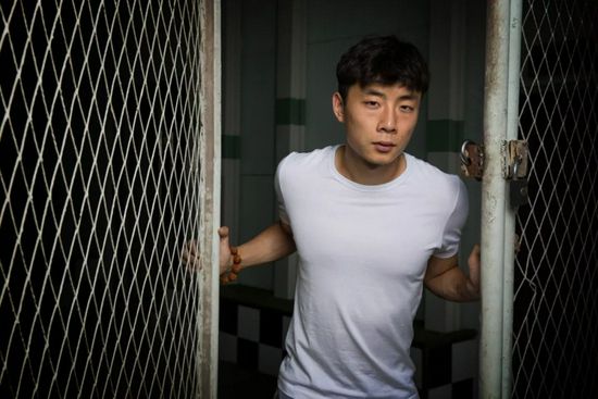 迷人的大乳秘书